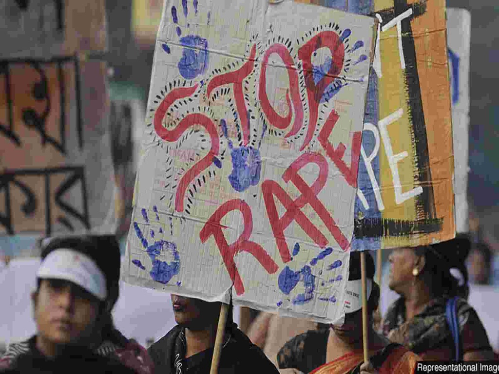 Dalit girl gangraped convicted life imprisonment Special SC ST Court Ghaziabad